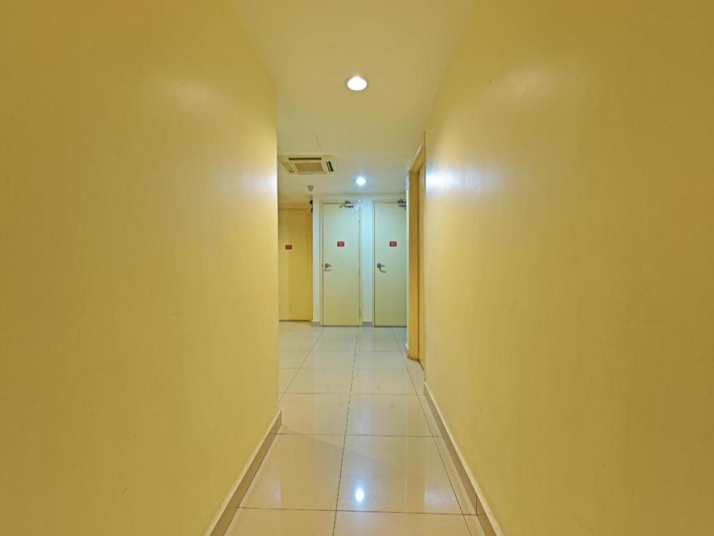 Oyo 90669 My Vistana Hotel 2*