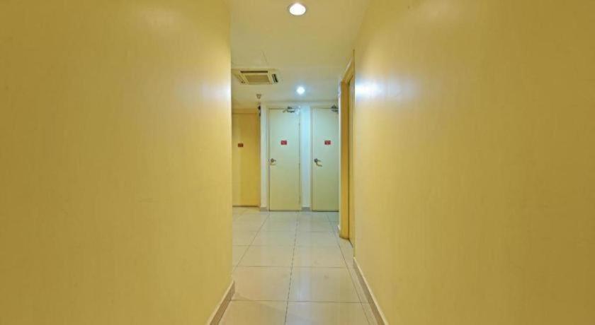Oyo 90669 My Vistana 2*